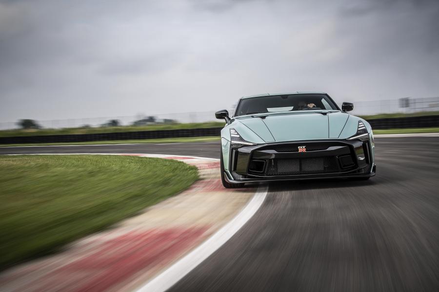  Nissan GT-R50 2019 года  (фото 30 из 52)